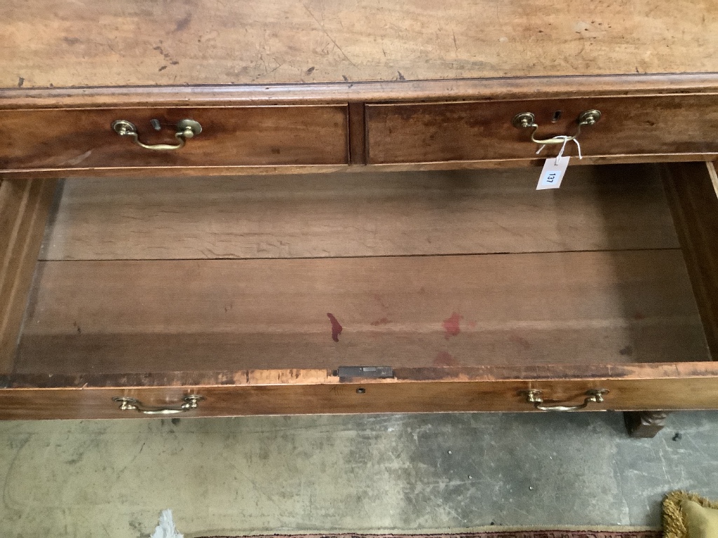 A George III mahogany chest fitted two short drawers and three graduated long drawers, width 114cm depth 52cm height 92cm